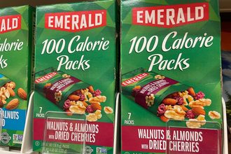 Emerald dried nut packs